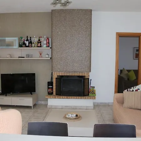 Villa Thea Thalassa 1 *