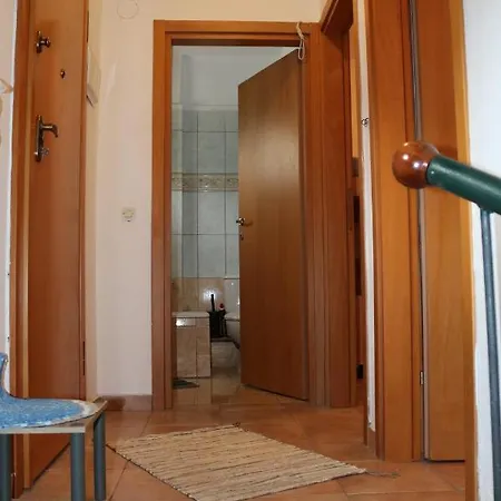 Thea Thalassa 1 Kalandra